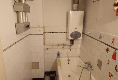 Casă cu 3 camere în Aleea Carpați