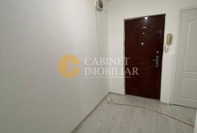 Apartament cu 3 camere decomandat în Tomești - 11