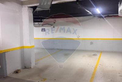 Spațiu comercial, de 13 mp, în Central