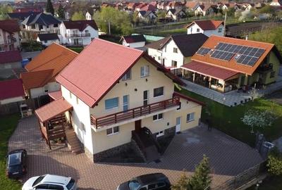 Casă individuală cu 7 camere cu Teren 1300 Mp în Sânpetru - 2