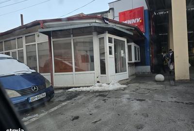 Spațiu comercial, de 98 mp, în Central