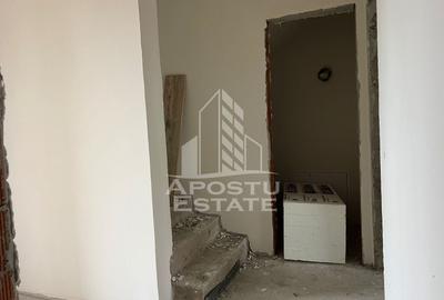 Duplex cu 4 camere cu Canalizare în Covaci - 2