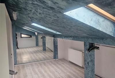 Casă cu 5 camere cu Teren 400 Mp în Răzvad - 2