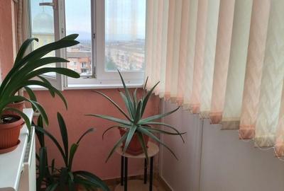 Apartament cu 2 camere decomandat în Cetate