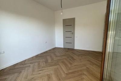 Casă cu 4 camere cu Teren 250 Mp în Chinteni