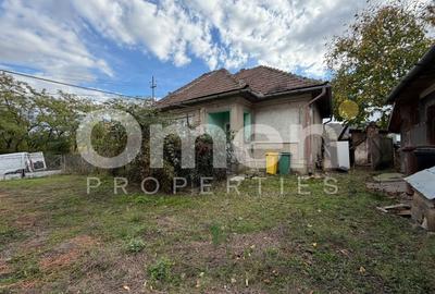 Casă individuală cu 4 camere cu Teren 1350 Mp în Lăpușel
