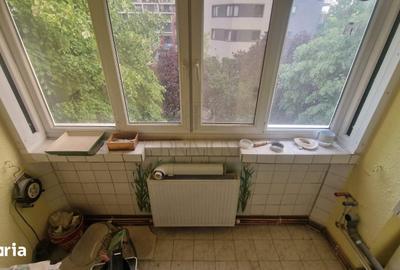 Apartament cu 2 camere decomandat în Soarelui