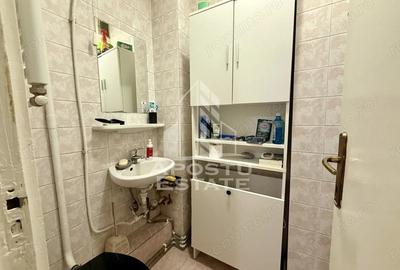 Apartament cu 3 camere semidecomandat în Olimpia-Stadion