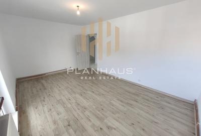 Apartament cu 3 camere decomandat în Central - 1