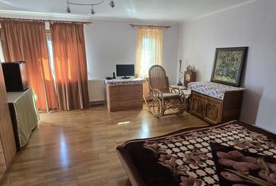 Casă cu 4 camere cu Teren 280 Mp în Central - 4