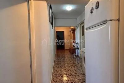Apartament cu 3 camere decomandat în Timpuri Noi