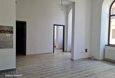 Apartament cu 2 camere decomandat în Ultracentral - 2