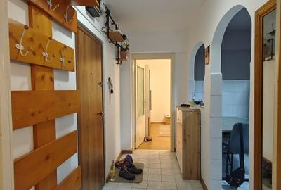 Apartament cu 3 camere semidecomandat în Rogerius - 3