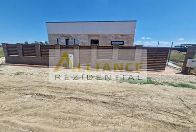 Casă individuală cu 3 camere cu Canalizare în Berceni