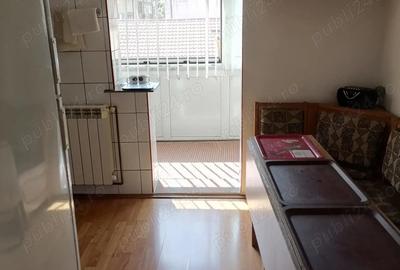 Apartament cu 3 camere decomandat în Central - 8