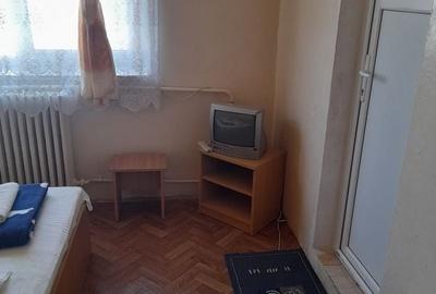 Casă cu 4 camere în Micro 6