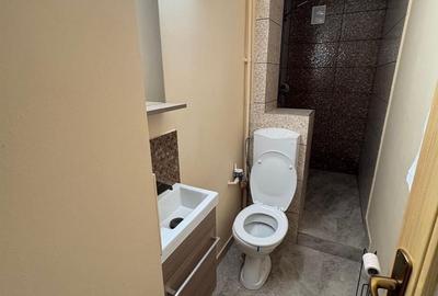 Apartament cu 3 camere decomandat în Cornișa - 4
