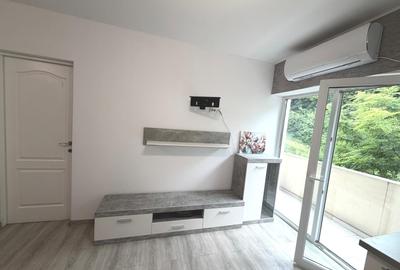 Apartament cu 2 camere semidecomandat, mobilat în Florești - 9