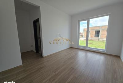 Casă cu 3 camere în Dobreni - 3