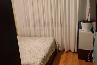 Apartament cu 3 camere decomandat în Exterior Vest