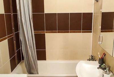 Apartament cu 2 camere decomandat în Berceni