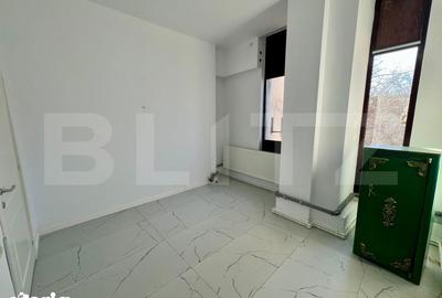 Spațiu comercial, de 12 mp, în Central - 3