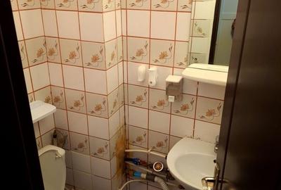 Apartament cu 3 camere decomandat în Central - 11