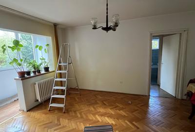 Apartament cu 3 camere semidecomandat în Mănăștur