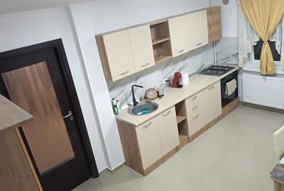 Apartament cu 2 camere semidecomandat în Central - 1
