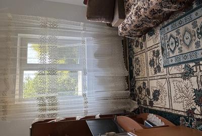 Apartament cu 3 camere semidecomandat în Străoane