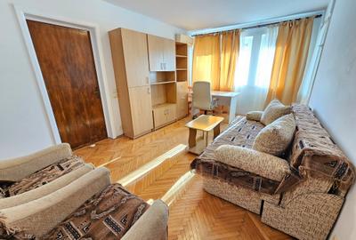 Apartament cu 2 camere semidecomandat în Dristor