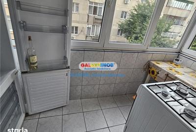 Apartament cu 3 camere decomandat în Micro 12 - 5
