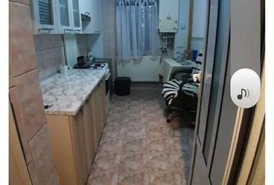 Apartament cu 4 camere decomandat în Central - 4