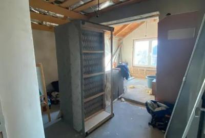 Casă cu 5 camere cu Teren 6880 Mp în Tămaia - 11