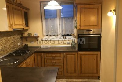 Apartament cu 2 camere decomandat în Medicină
