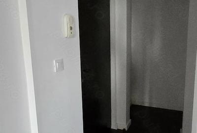Apartament cu 3 camere decomandat în Central - 10