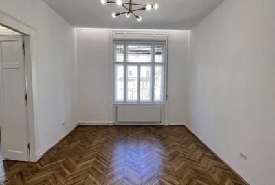 Apartament cu 3 camere semidecomandat în Neptun - 3