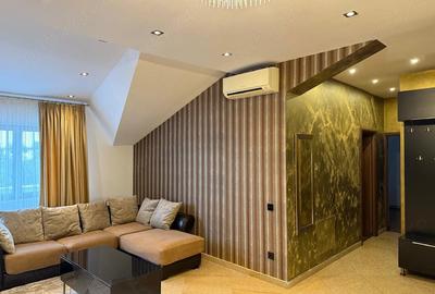 Apartament cu 3 camere decomandat în Exterior Vest