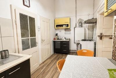 Apartament cu 3 camere semidecomandat în Ultracentral