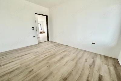Casă cu 3 camere cu Teren 370 Mp în Bucovăț (Remetea Mare) - 5
