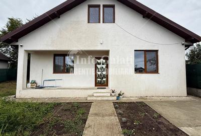 Casă cu 2 camere cu Canalizare în Tulucești - 1