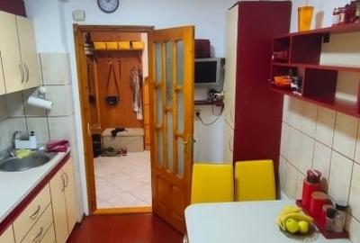 Apartament cu 3 camere decomandat în Păcurari - 4