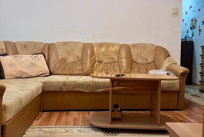 Apartament cu 3 camere nedecomandat în Micro 11