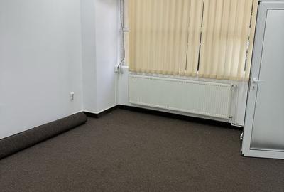 Spațiu comercial, de 22 mp, în Central