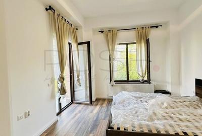 Casă cu 6 camere cu Teren 200 Mp în Băneasa