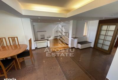Casă cu 5 camere cu Teren 400 Mp în Lipovei