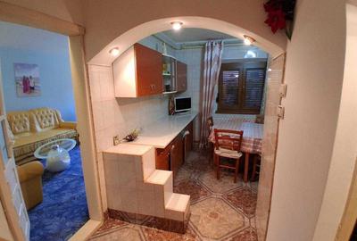 Apartament cu 3 camere decomandat în Central - 12