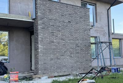 Casă cu 6 camere cu Teren 700 Mp în Breaza