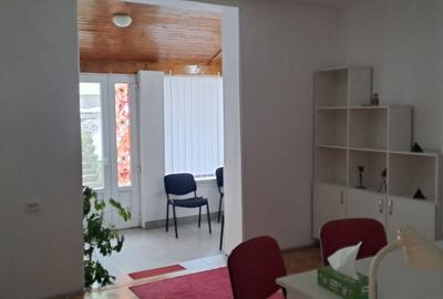 Apartament cu 2 camere decomandat în Tolstoi - 1