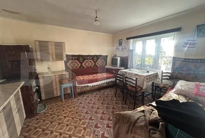 Casă individuală cu 4 camere cu Teren 700 Mp în Bunești